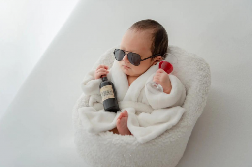 代怀生子好找吗宝宝总是吐奶怎么回事