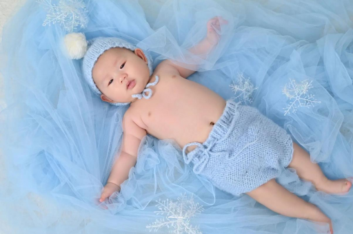 代怀生子好找吗宝宝从床上掉下来